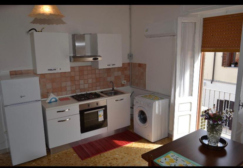 Flat In Olbia Centro Apartment Ngoại thất bức ảnh